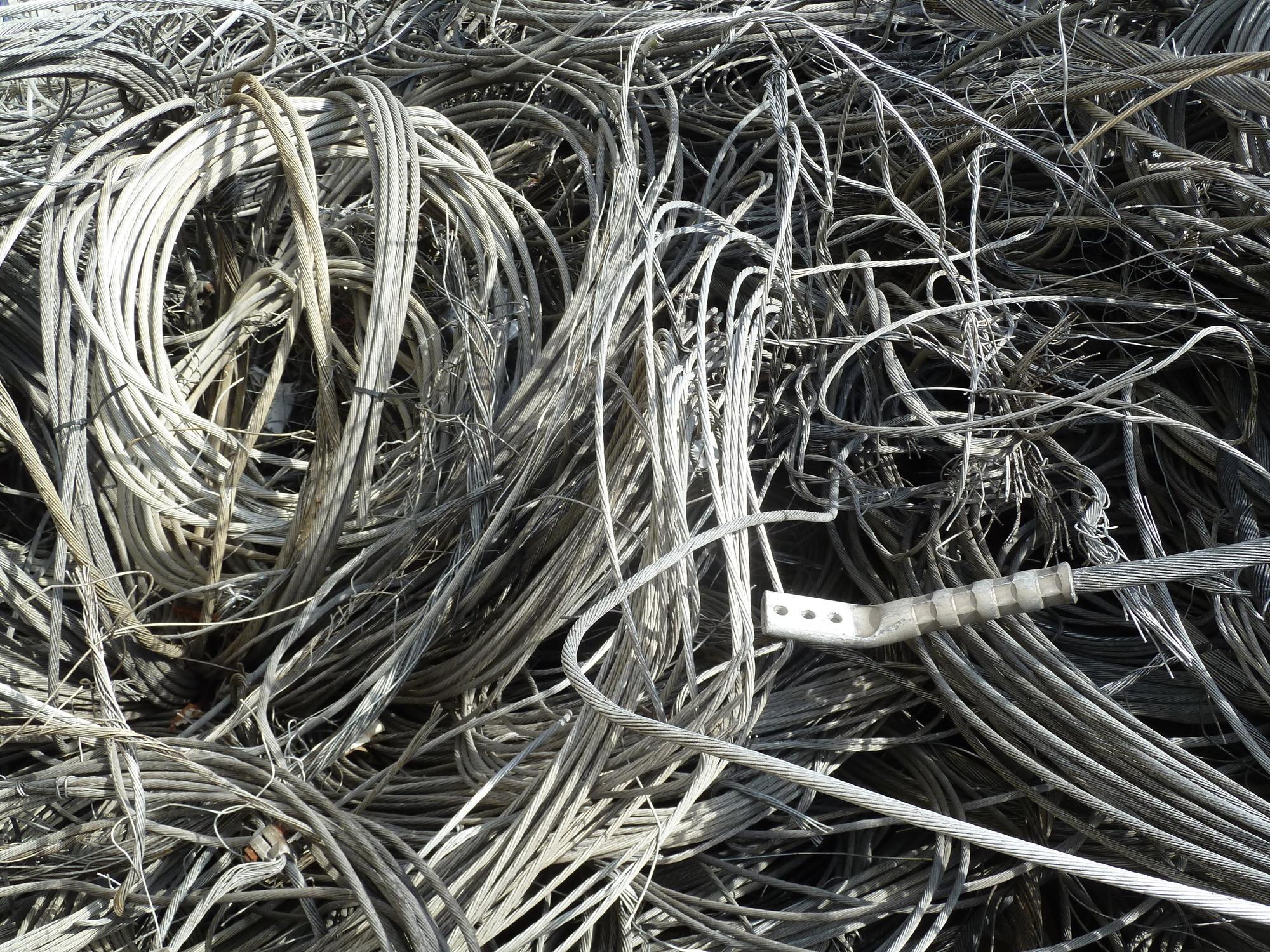 Aluminum cable scrap